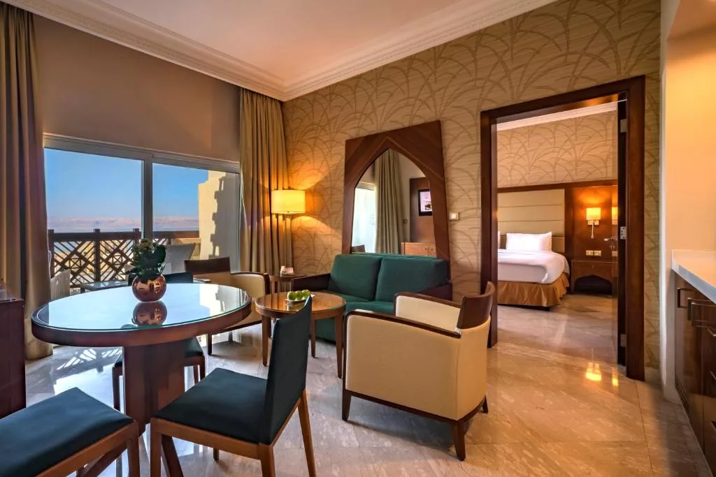 CrownePlazaJordan75