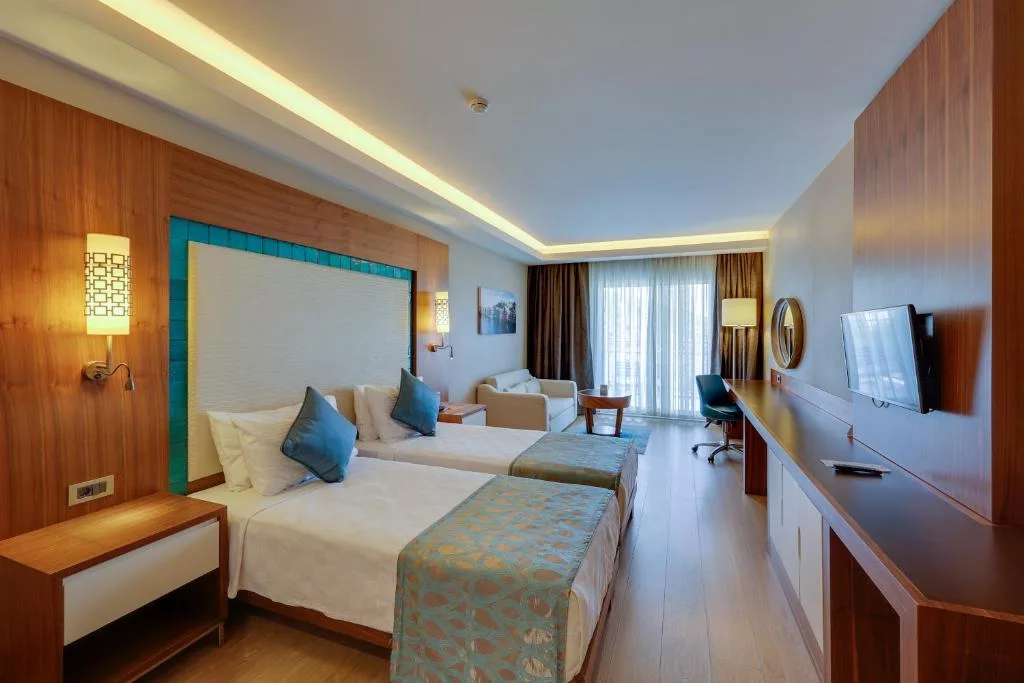 RamadaHotel&Suite32