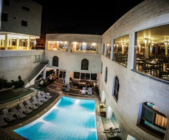 alanbat-hotel-1
