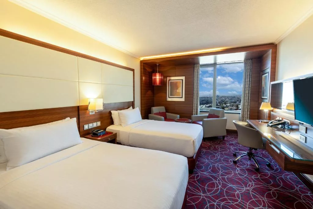 crowne_plaza83