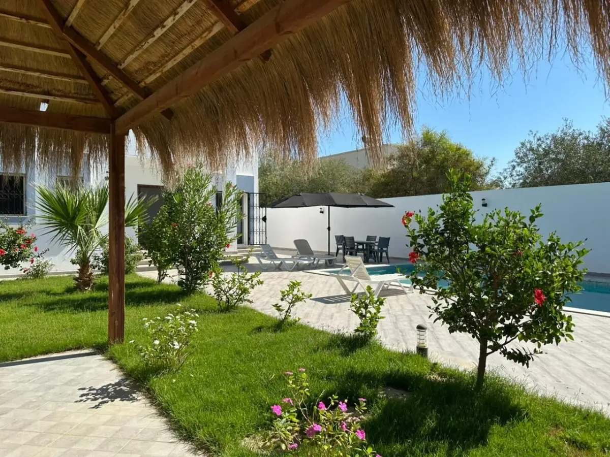 Photo 16