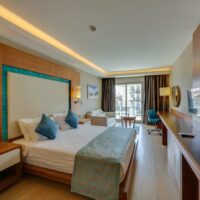 RamadaHotel&Suite9