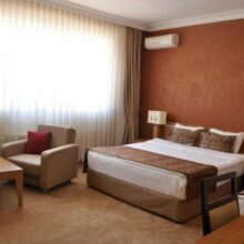 TamaraHotelVan2